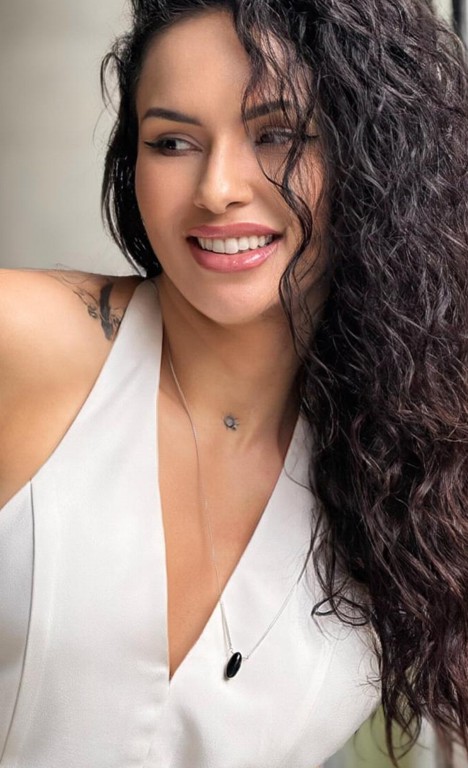 SophiaLizONLY202510